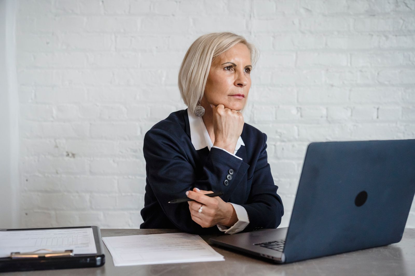 Does AI Really Save Advisors Ten Hours a Week?